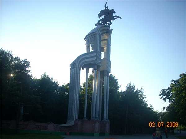 25. Памятник Георгию Победоносцу.jpg