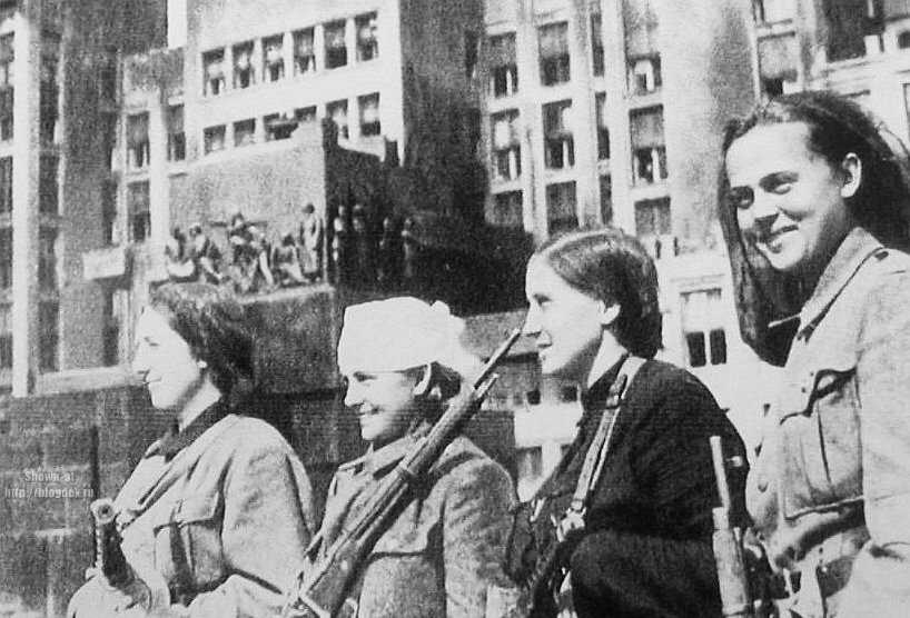 Минск 1944.jpg
